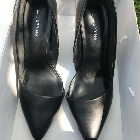 Call It Spring Black Chunky Pumps (8) - Picture 2 of 5
